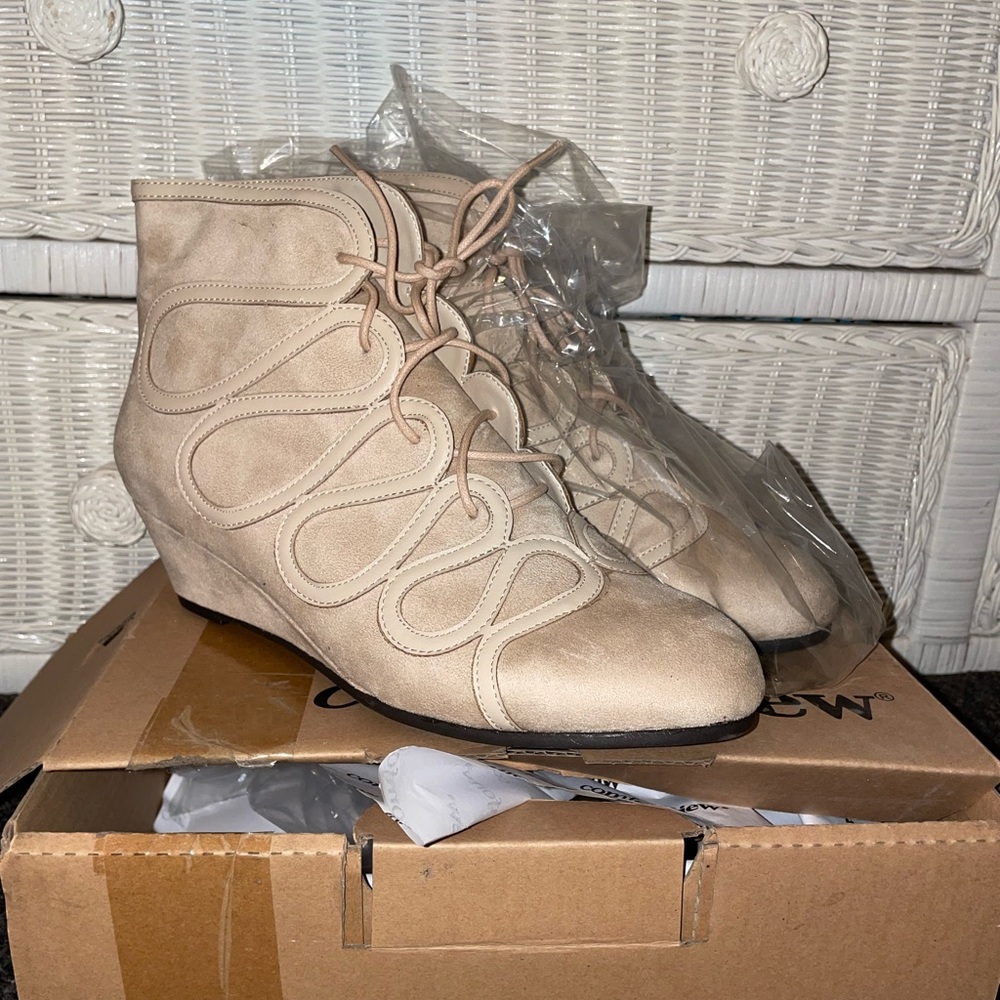 Comfort View booties wide fit